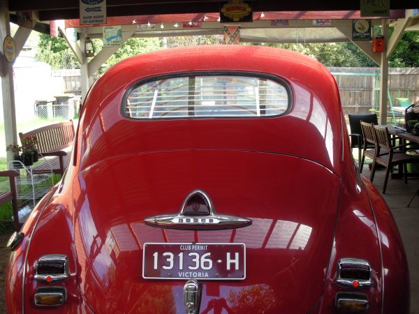 venetian blinds on red dodge